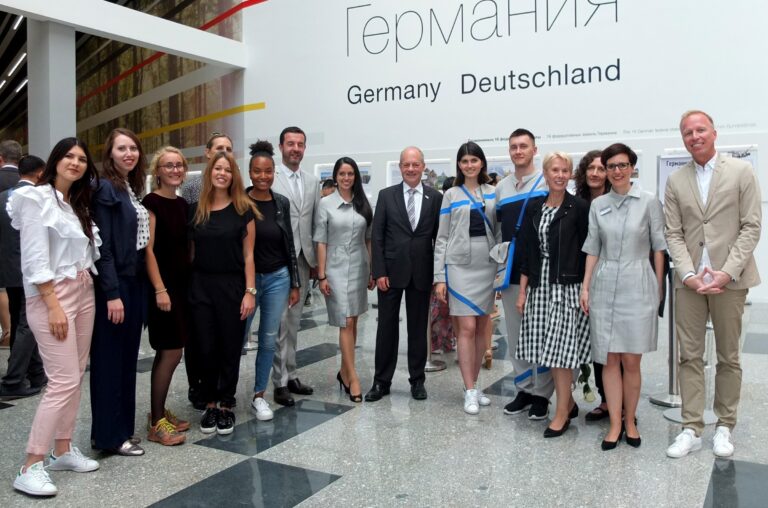 1. Gruppenbild alle